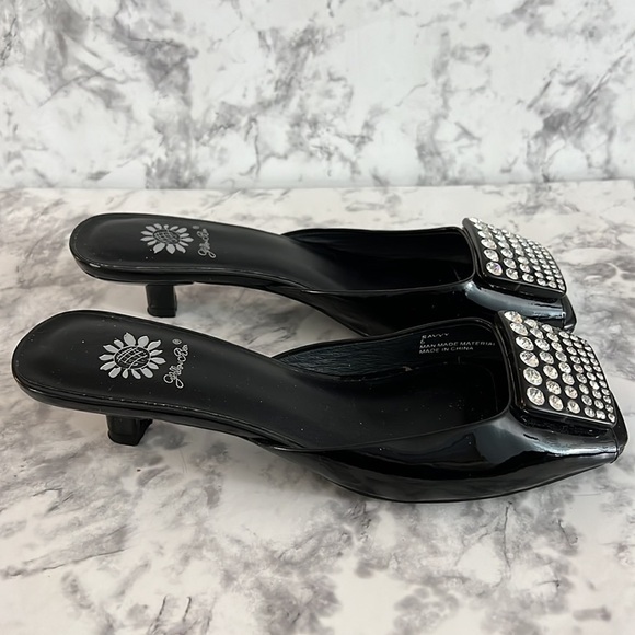 Yelllow Box Black Shiny Rhinestone Slip On Shoes size 6 - Picture 4 of 12